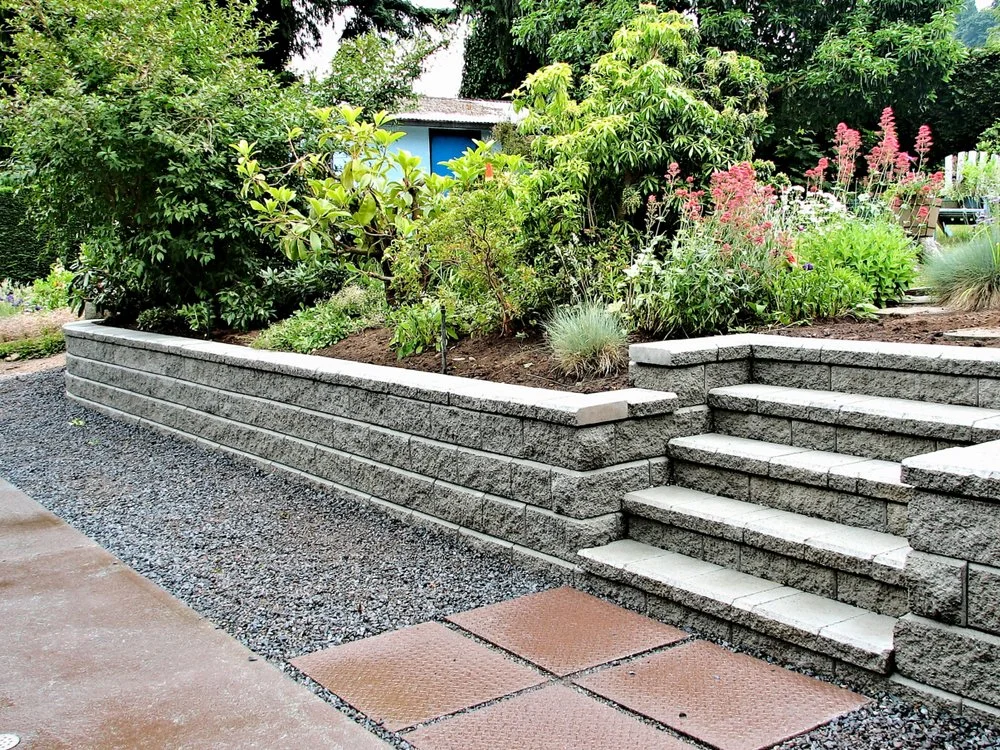 Hardscaping service